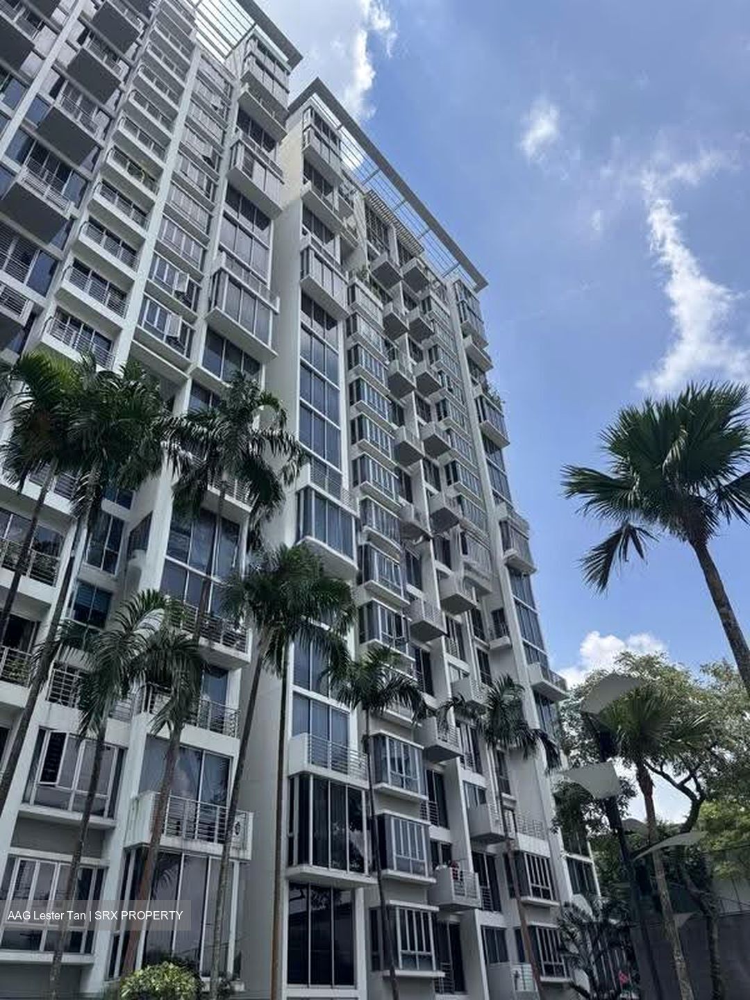 Grandeur 8 (D20), Condominium #627907111
